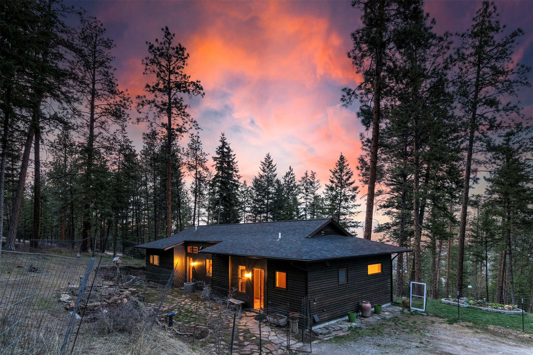 Property Photo: 10573 Horseback Ridge Road MT 59804