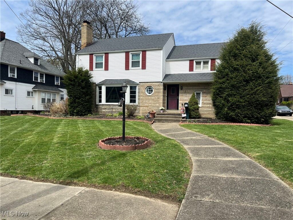 Property Photo:  503 22nd Street NW  OH 44709 