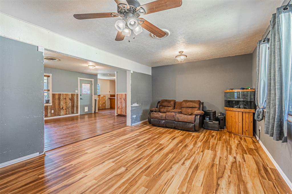 Property Photo: 1206 John Reagan Street TX 76126