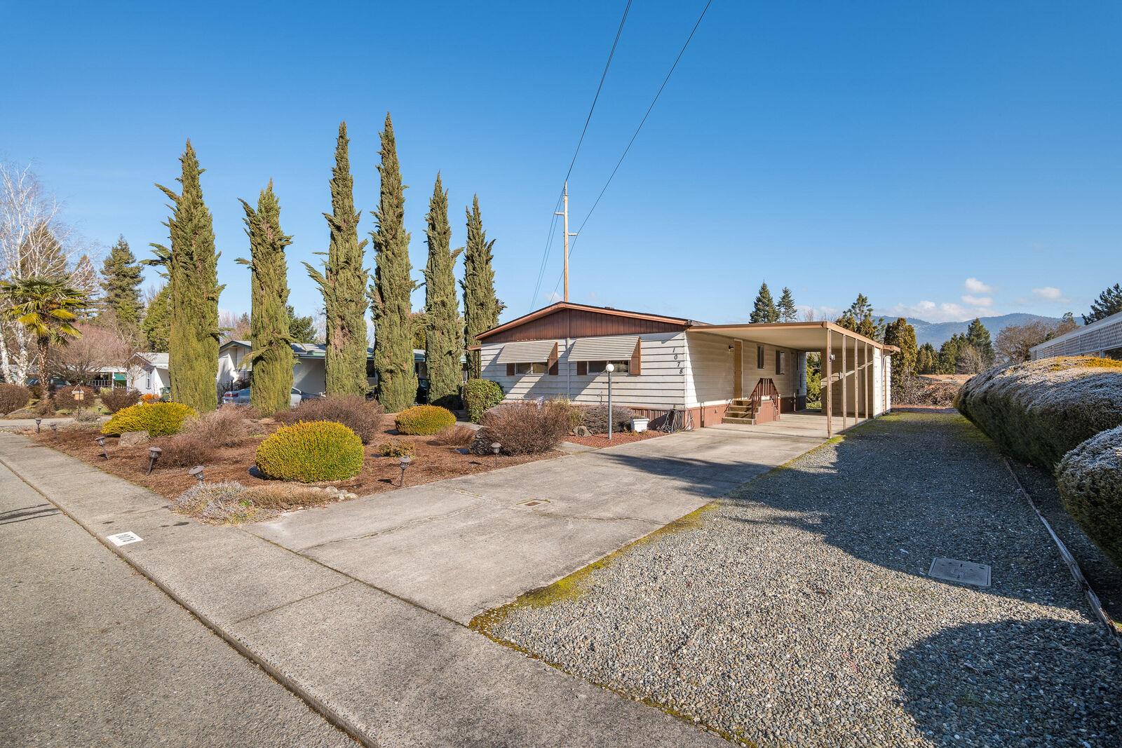 Property Photo:  1078 Lee Roze Lane  OR 97527 