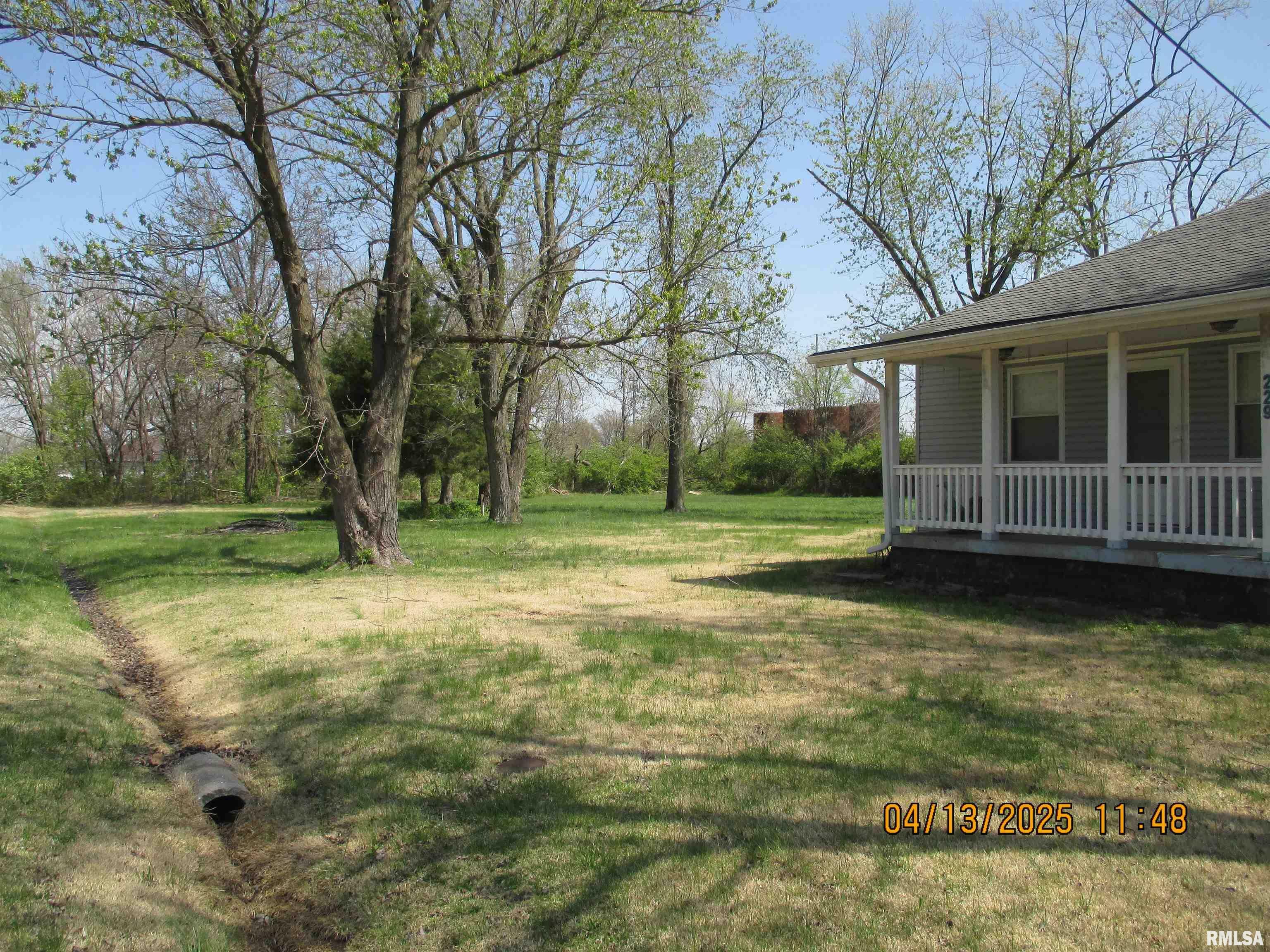 Property Photo: 229 S James Street IL 62801
