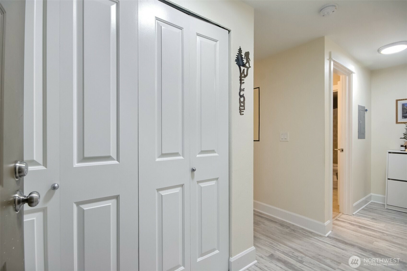 Property Photo: 755 NW 5th Ave C102 WA 98027
