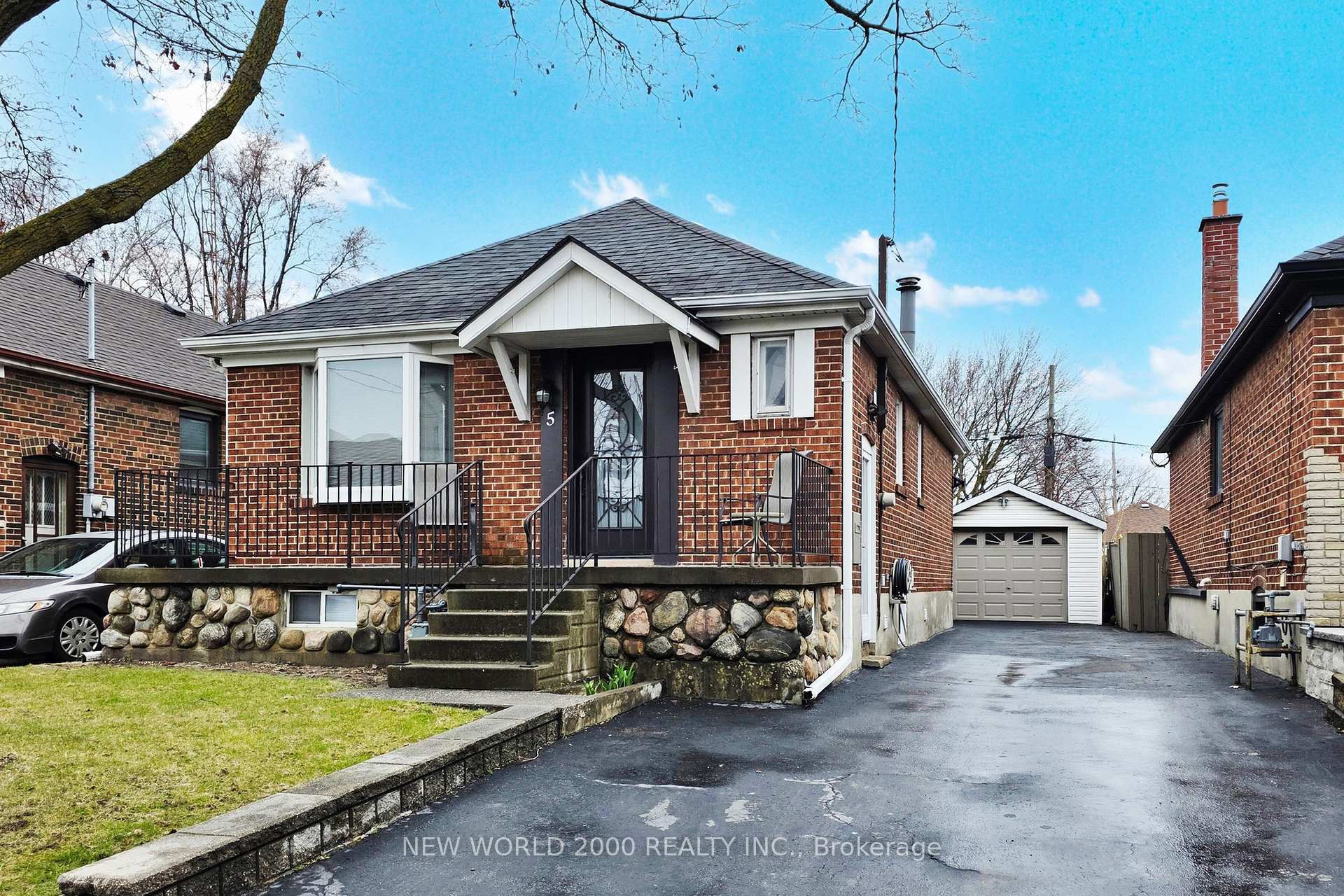Property Photo: 5 Parker Avenue ON M8Z 4L6