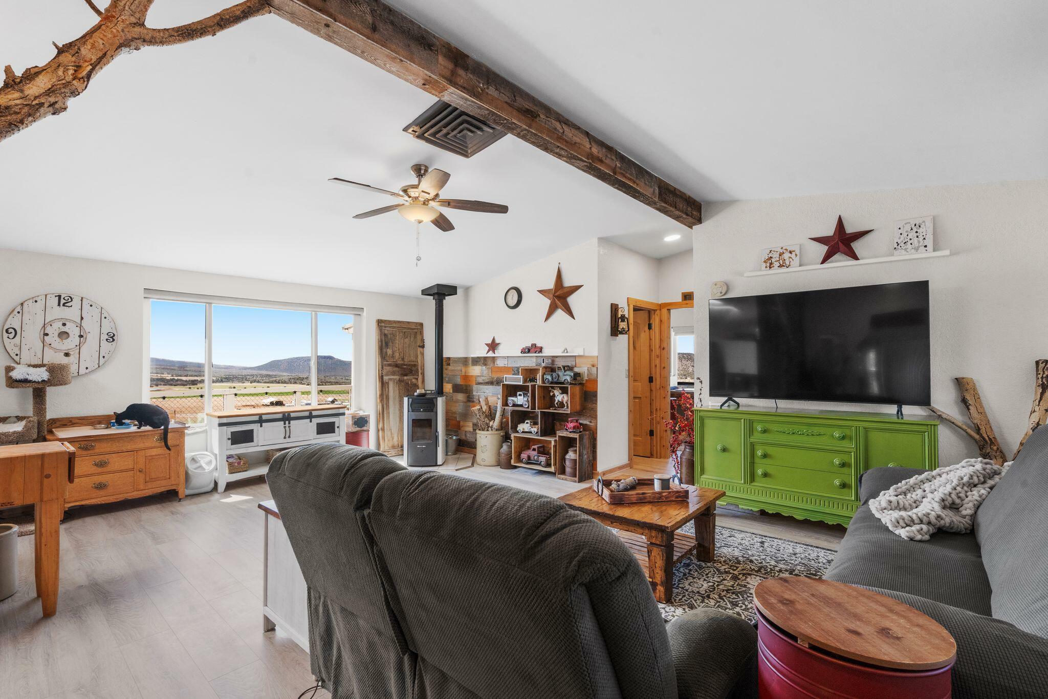 Property Photo: 706 E Cottontail Rd UT 84722