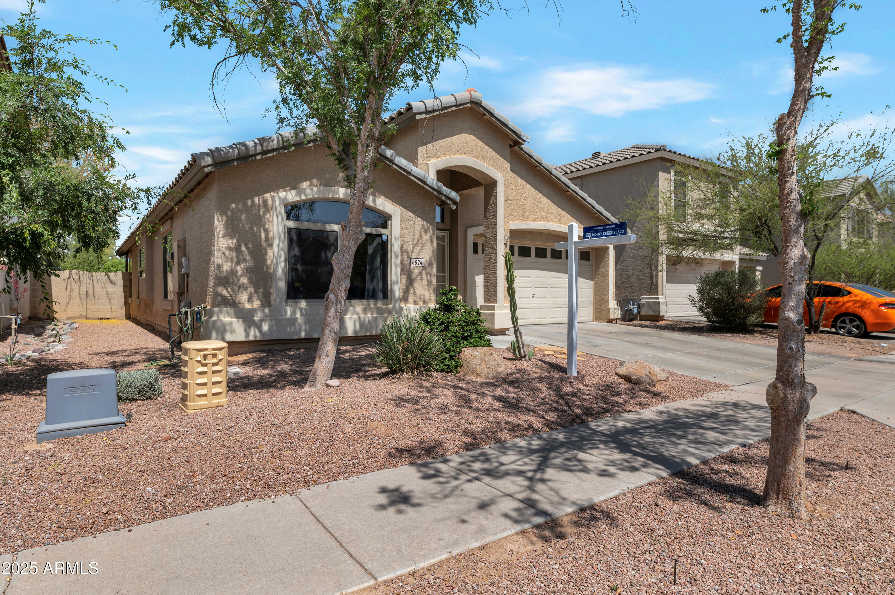 Property Photo: 8524 S 49th Lane AZ 85339