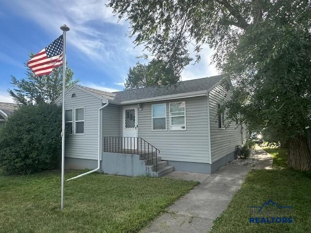 Property Photo: 1021 Haines Ave SD 57701
