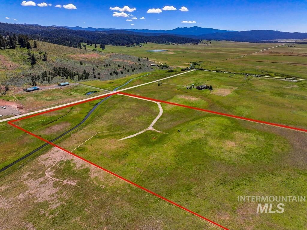 Property Photo:  13229 Finlandia  ID 83615 