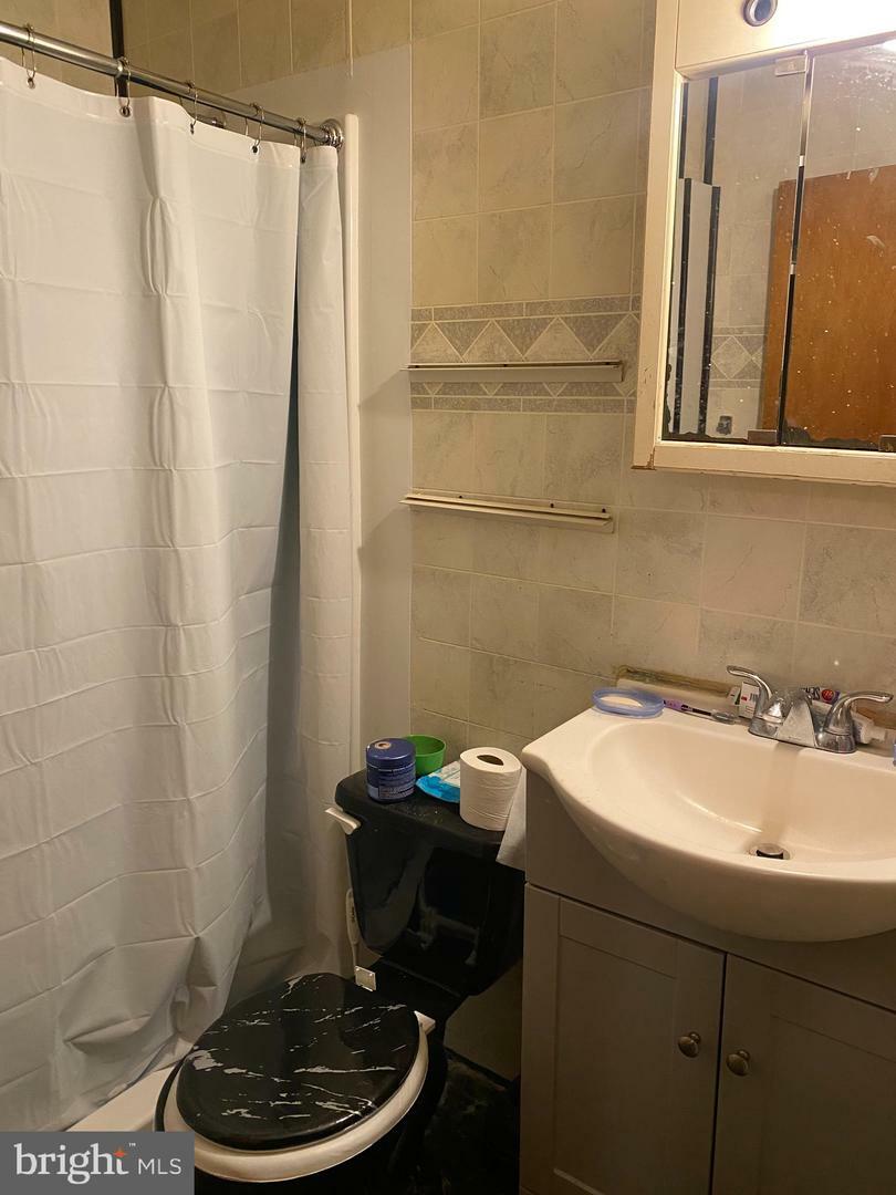 Property Photo: 2835 N Marston Street PA 19132