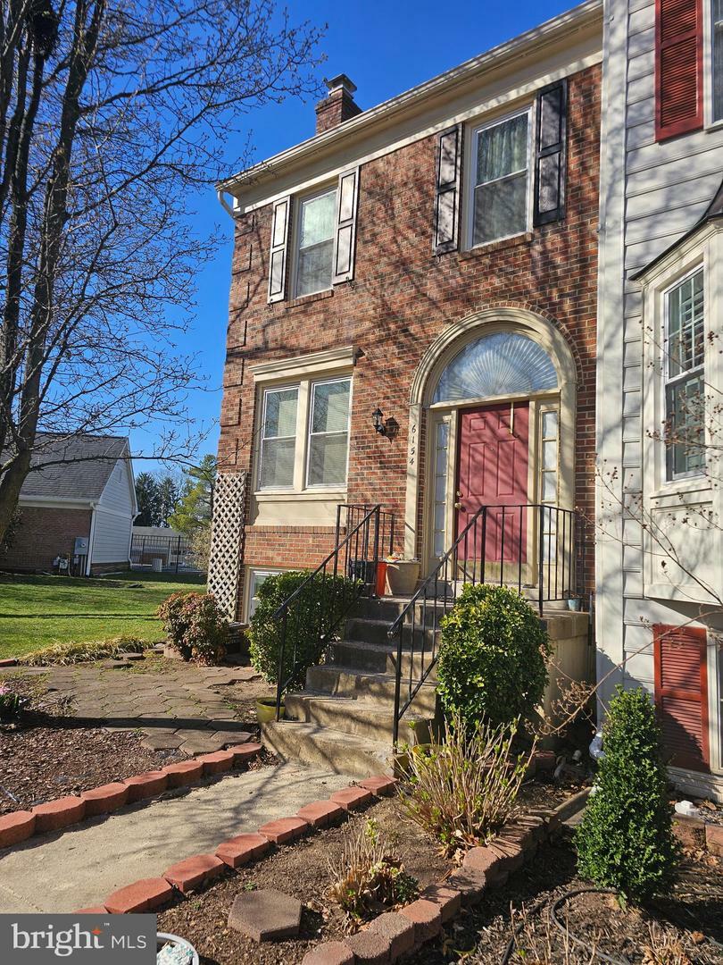 Property Photo: 6154 Joust Lane VA 22315
