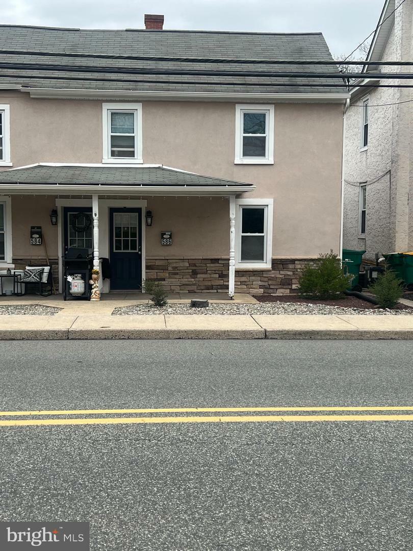 Property Photo: 586 Main Street PA 18073