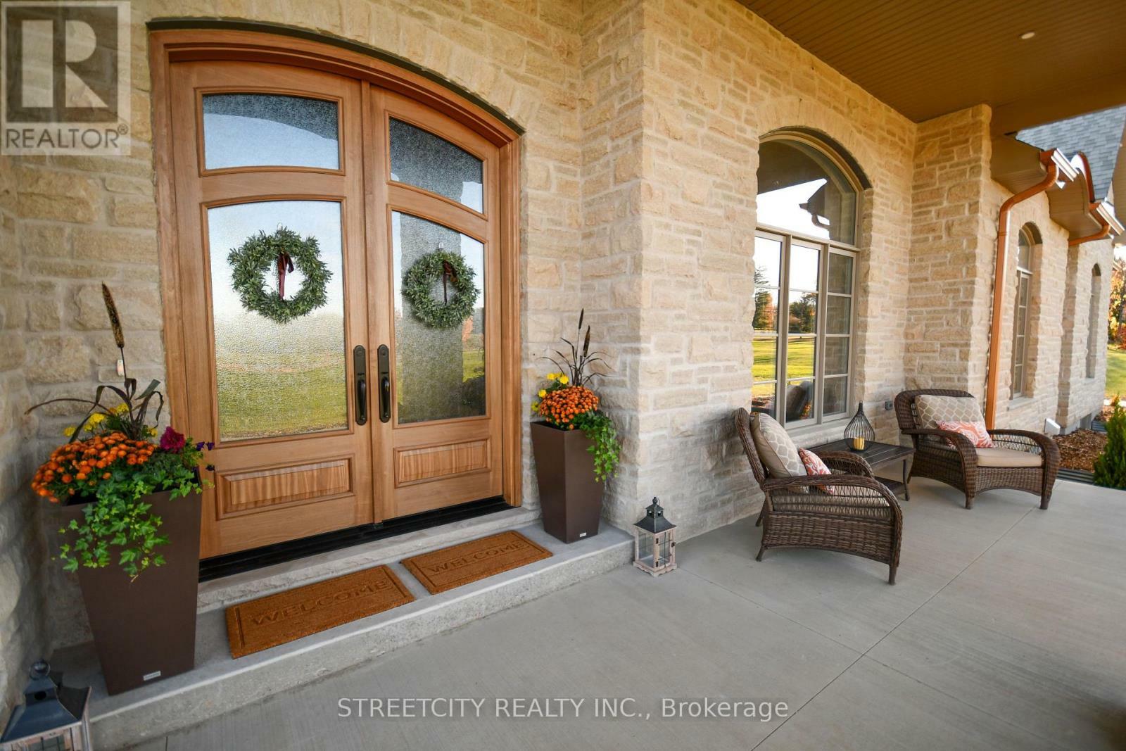 Property Photo: 20724 Denfield Road ON N6H 5L2