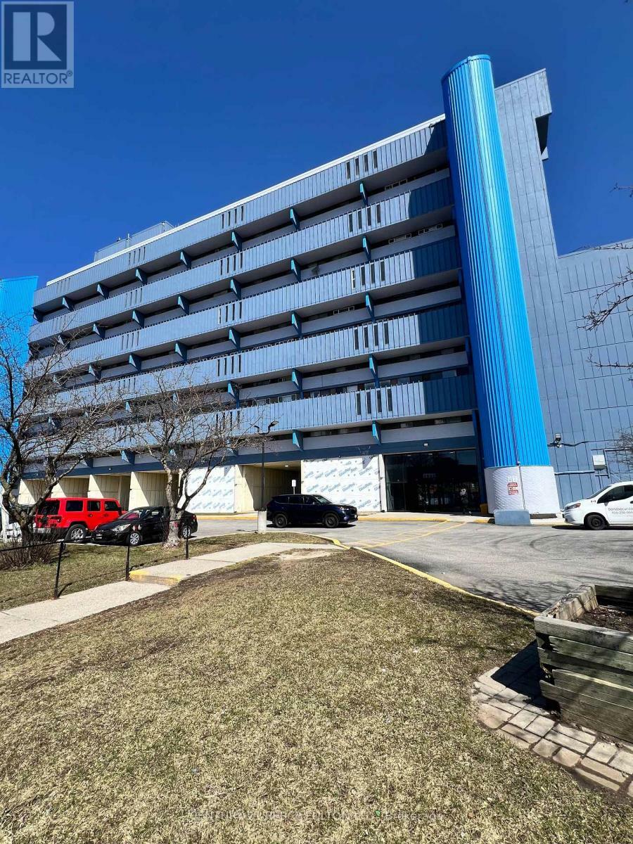 Property Photo: 4645 Jane Street 828 ON M3N 2K9