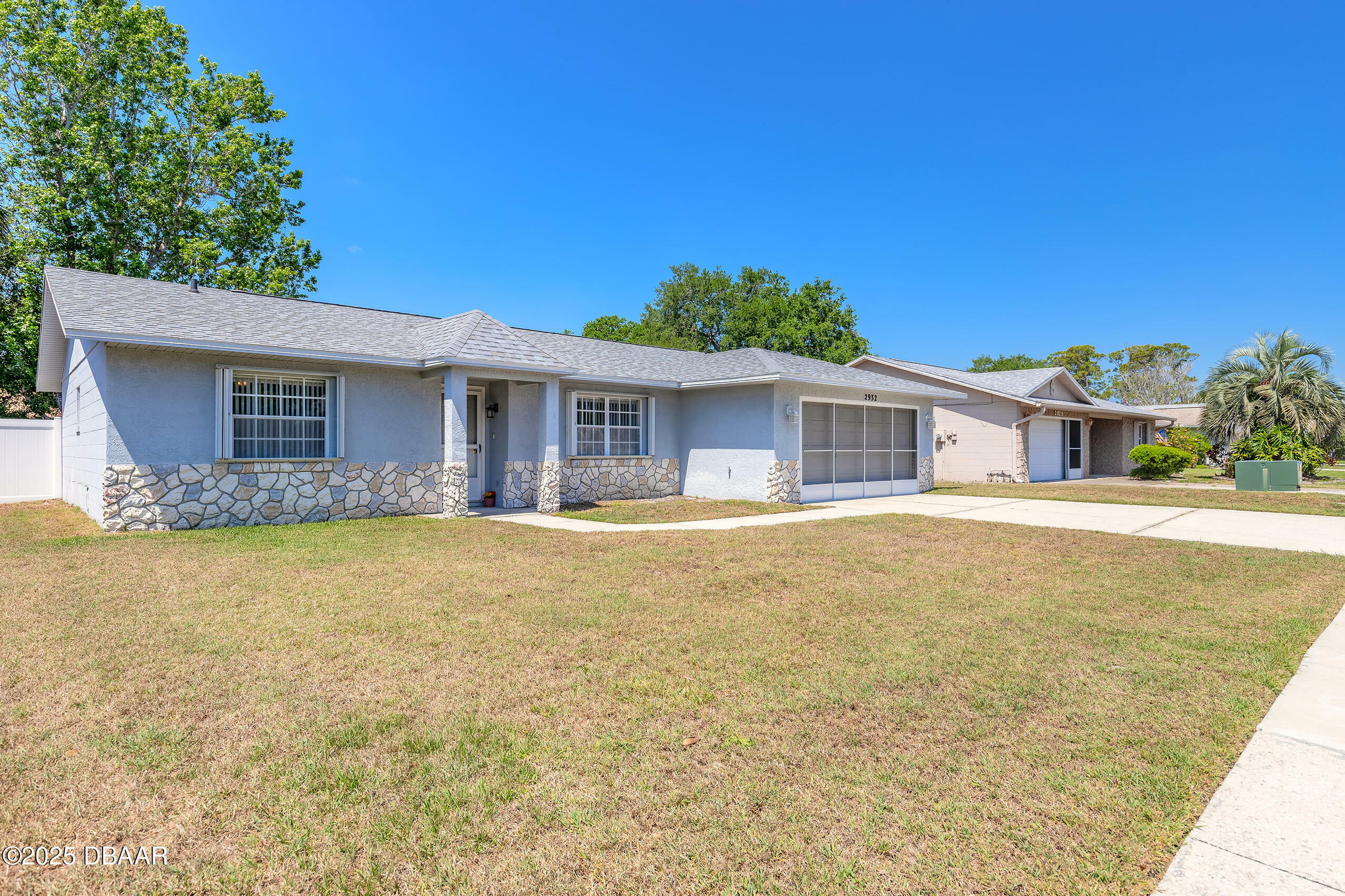 Property Photo: 2932 Bristol Lane FL 32119