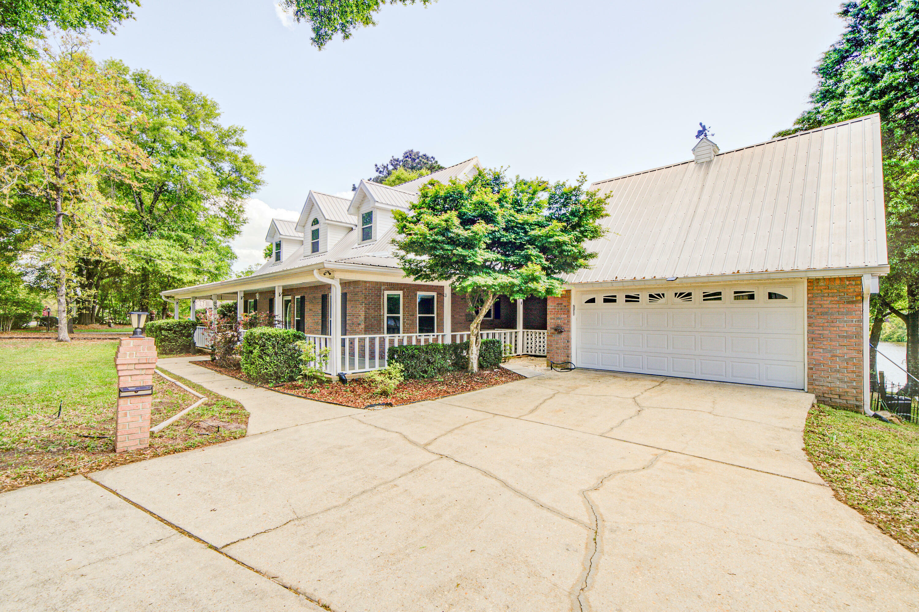 Property Photo: 3060 Craig Terrace FL 32539