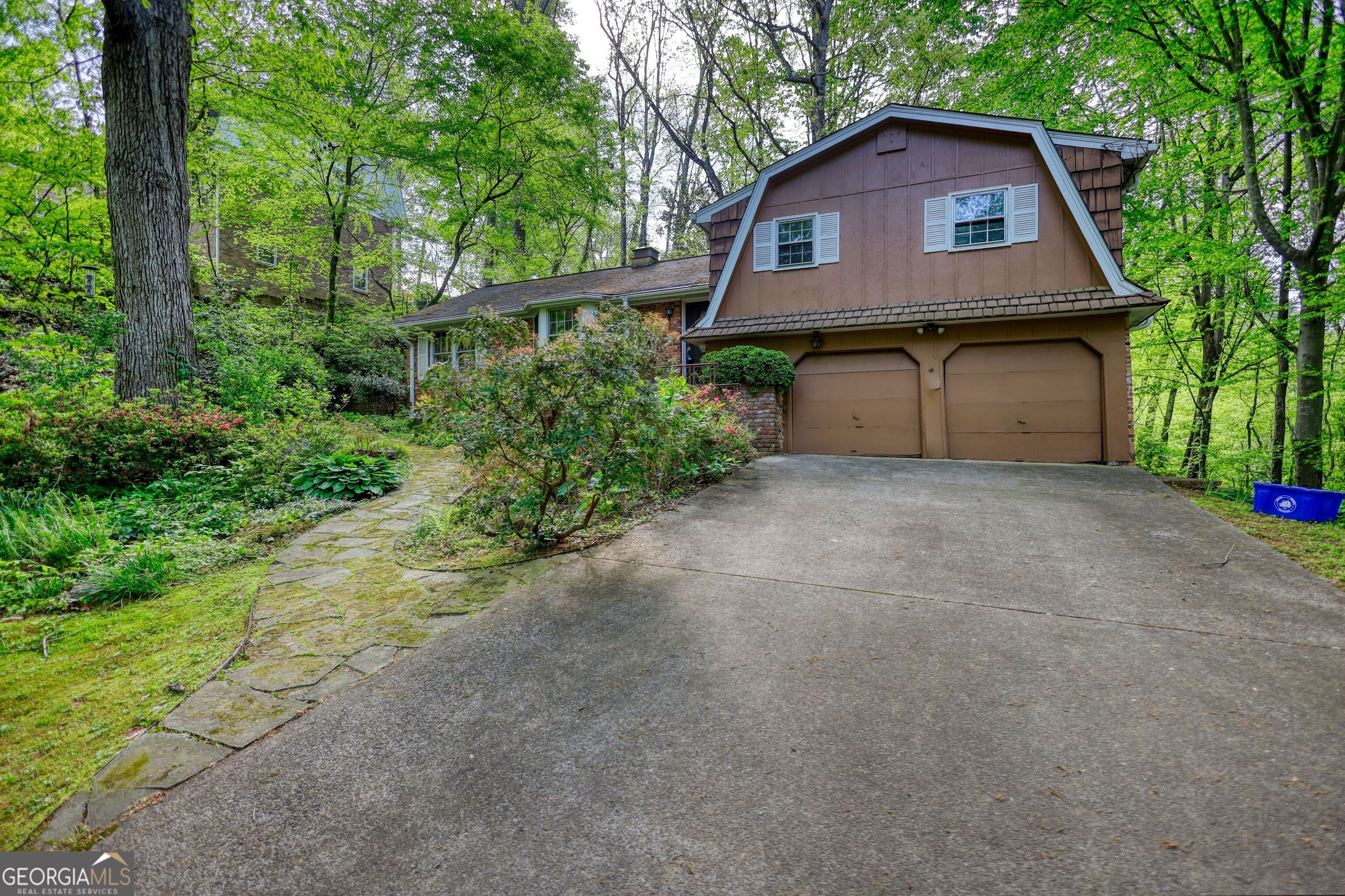Property Photo:  2520 Overlook Way NE  GA 30345 