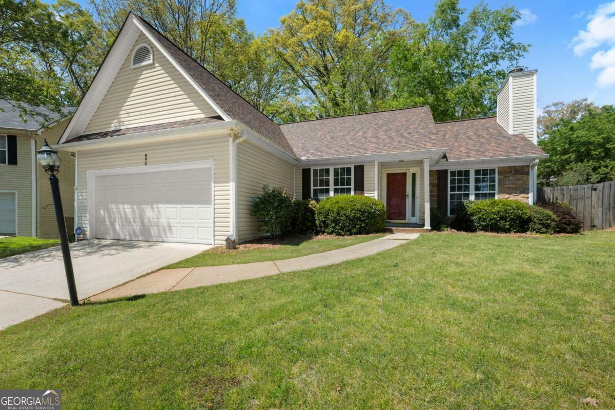 Property Photo: 895 Charleston Court GA 30501