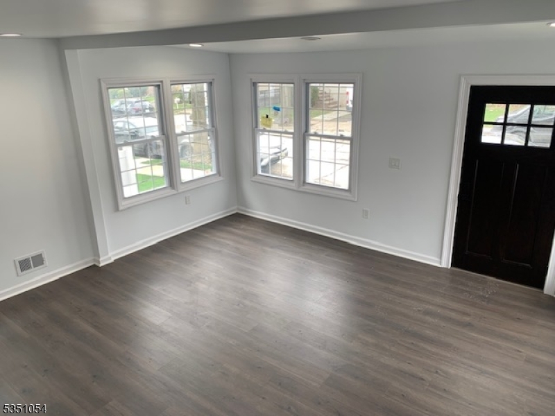 19 Roosevelt Ave  Ridgefield Park Village NJ 07660 photo