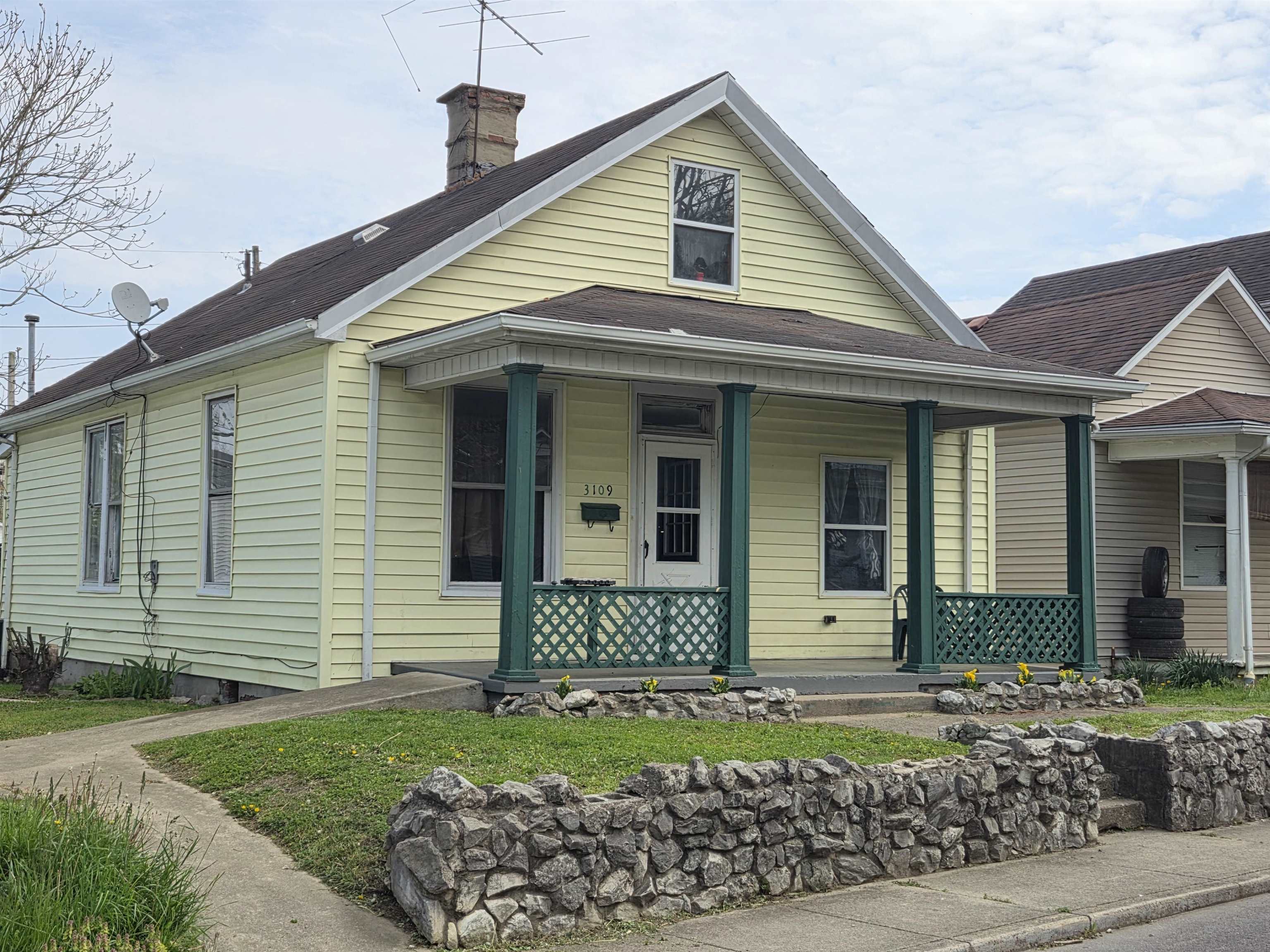 Property Photo: 3109 Central Avenue KY 41101