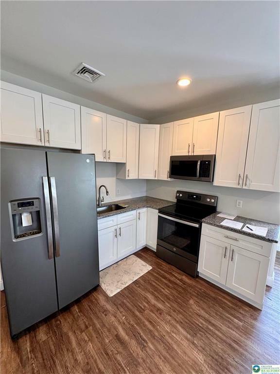 Property Photo: 5880 Sullivan Trail PA 18064