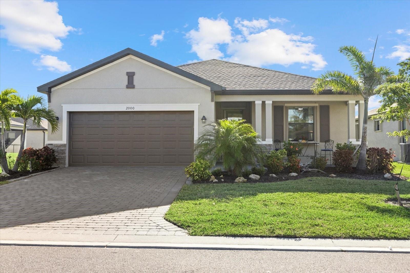 Property Photo: 2000 Gardenia Avenue FL 33953