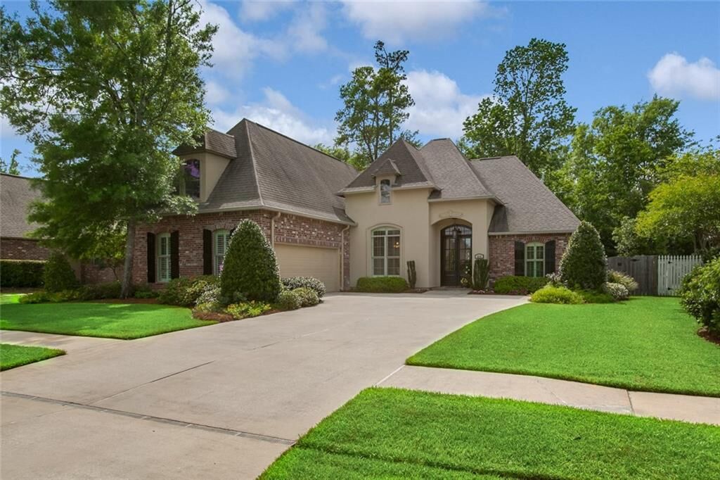 Property Photo: 513 Solitude Way LA 70433