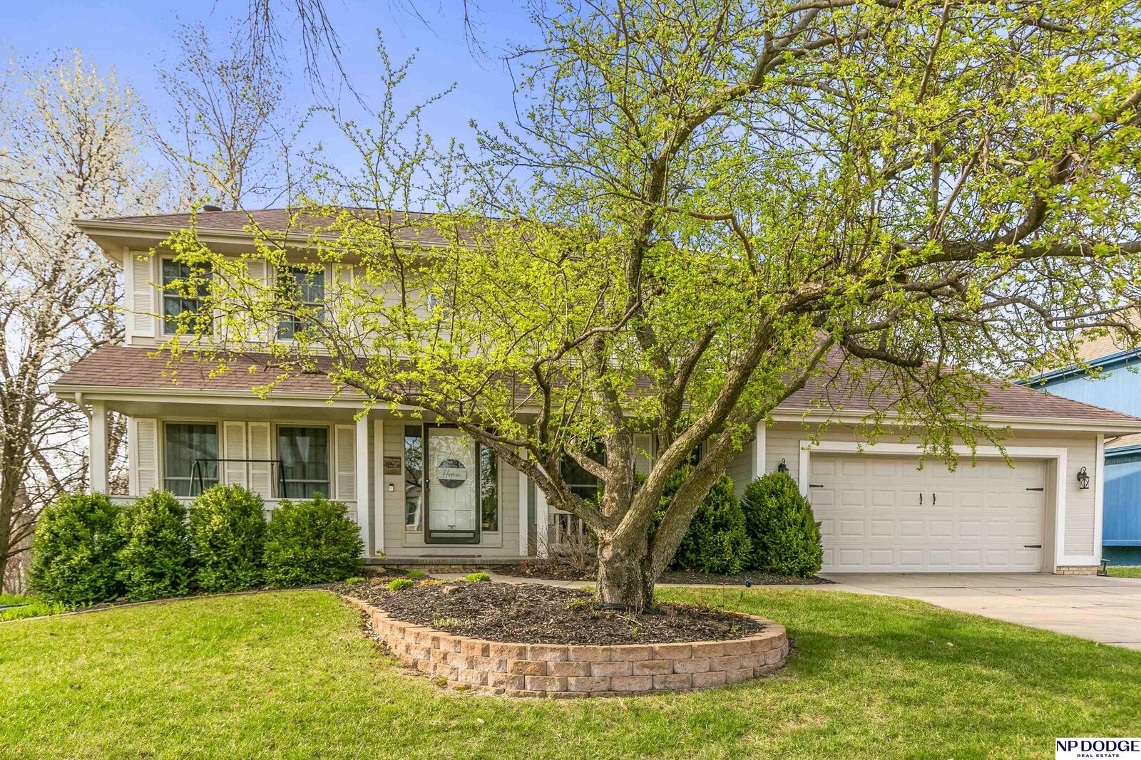 Property Photo: 15103 Dayton Street NE 68137