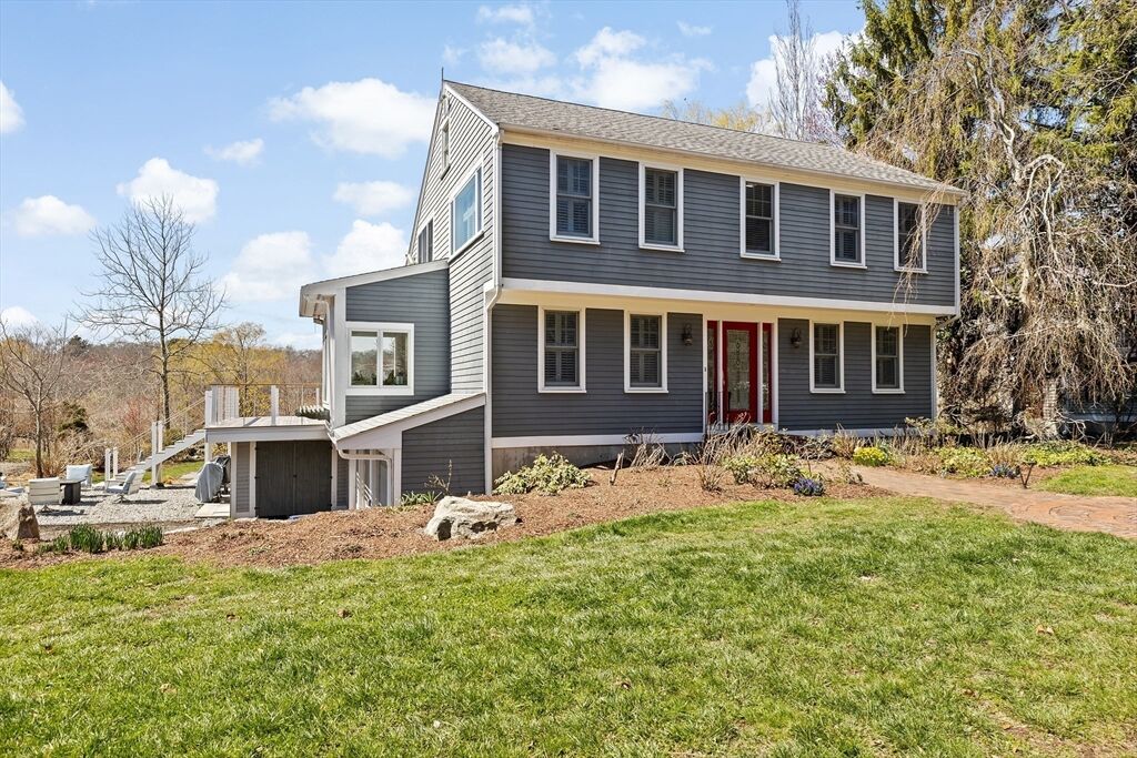 Property Photo: 31 Candlewood Dr MA 02066