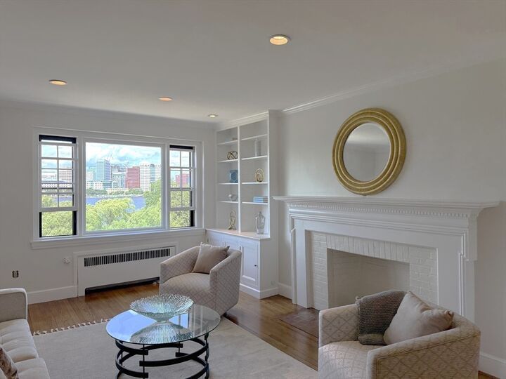 280 Beacon St 6-5  Boston MA 02116 photo