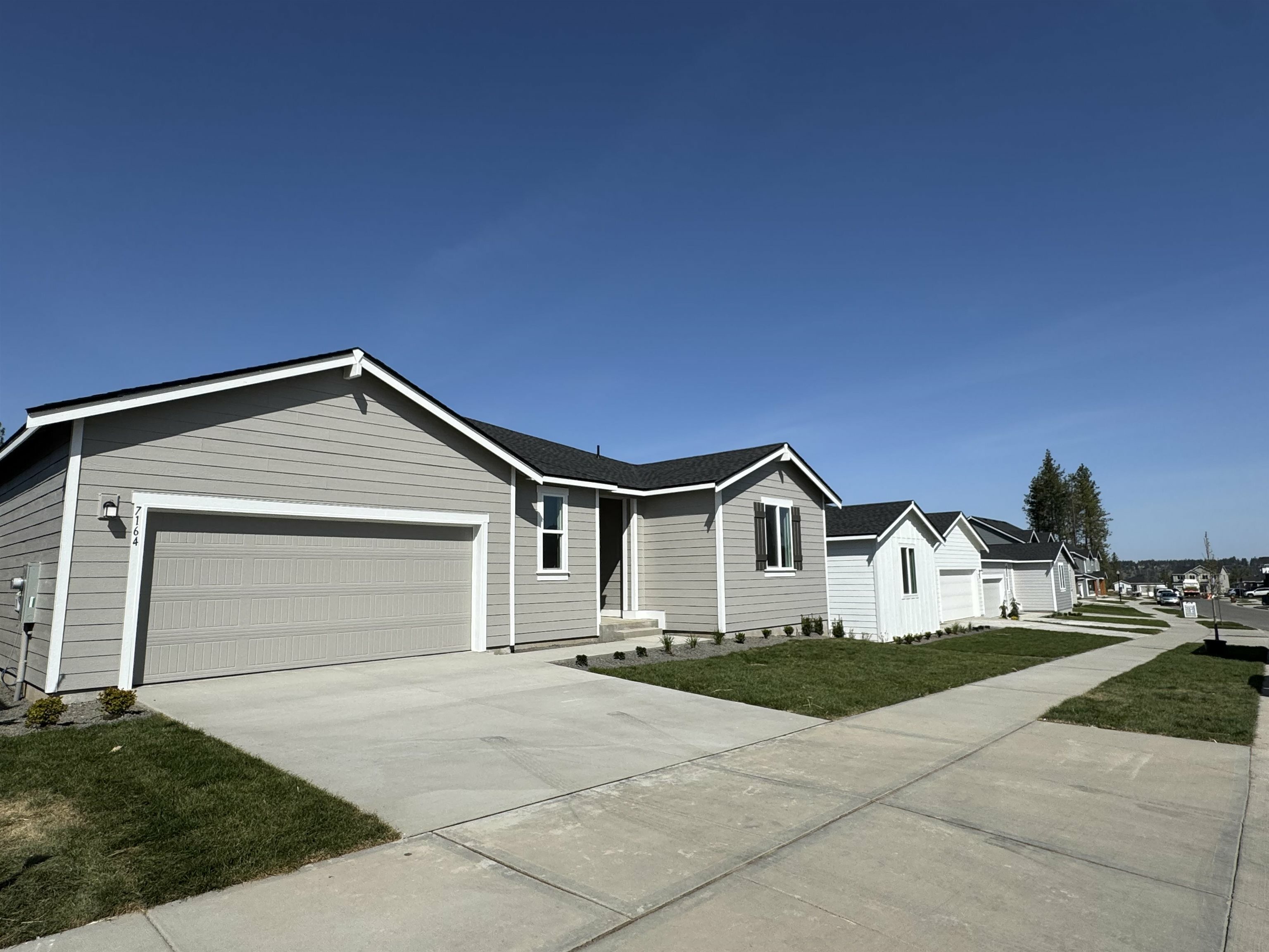 Property Photo: 7164 S Boulder Ridge Dr WA 99224