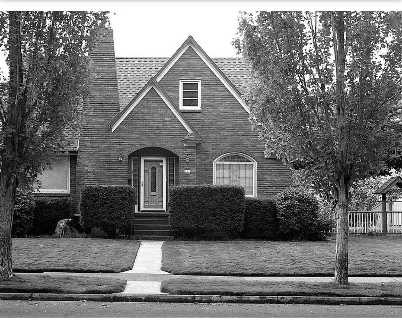 Property Photo:  237 W Waverly Pl  WA 99205 