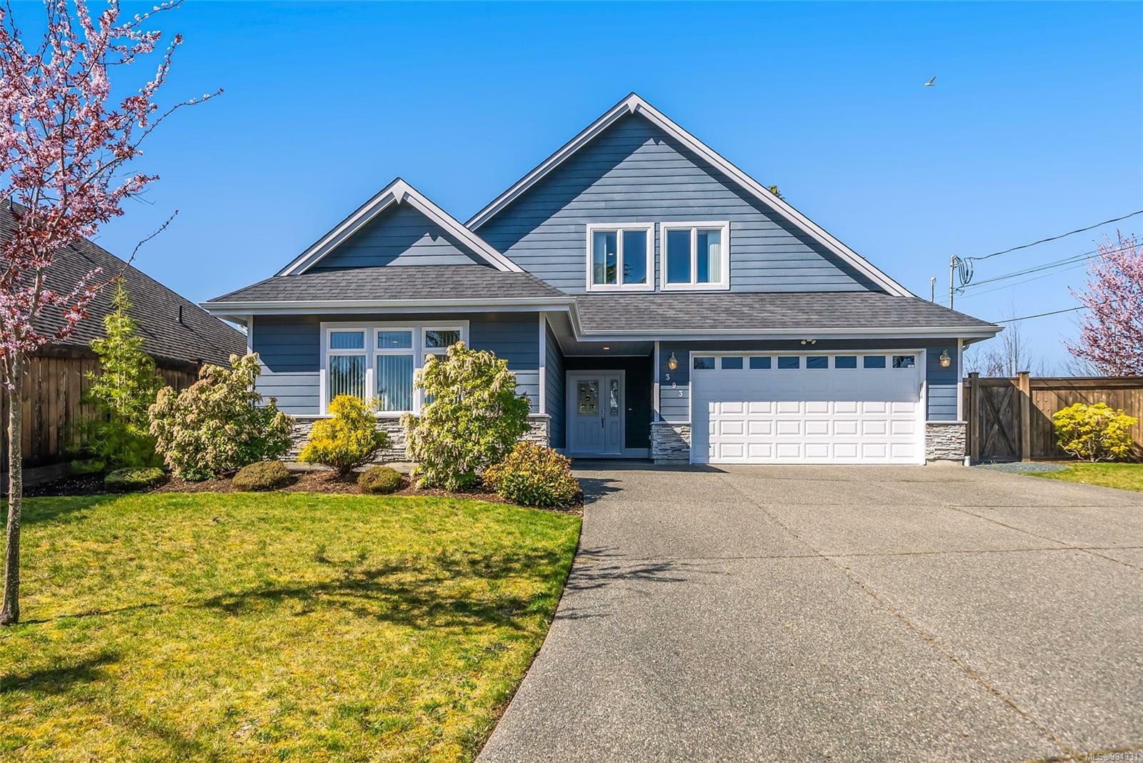 Property Photo: 393 Wisteria St BC V9P 1C6