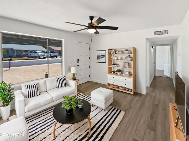 Property Photo:  5308 N 77th Drive  AZ 85303 