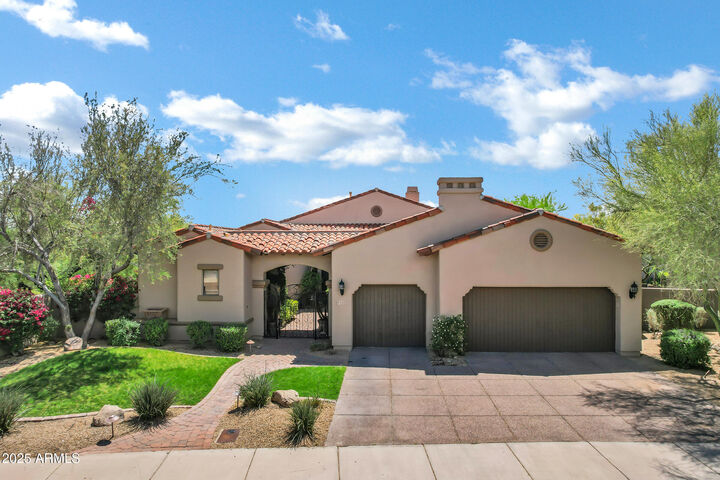 Property Photo:  8117 E Wingspan Way  AZ 85255 