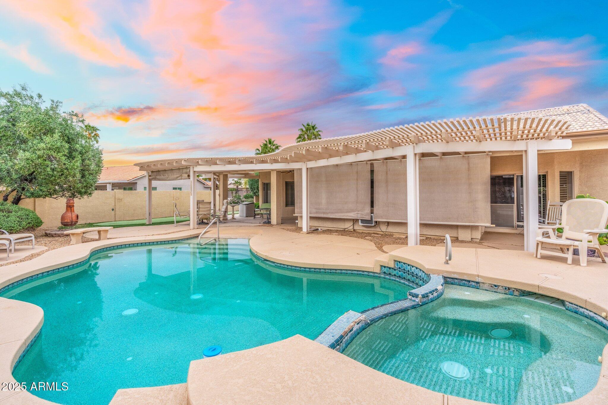 Property Photo: 14999 W Mulberry Drive AZ 85395