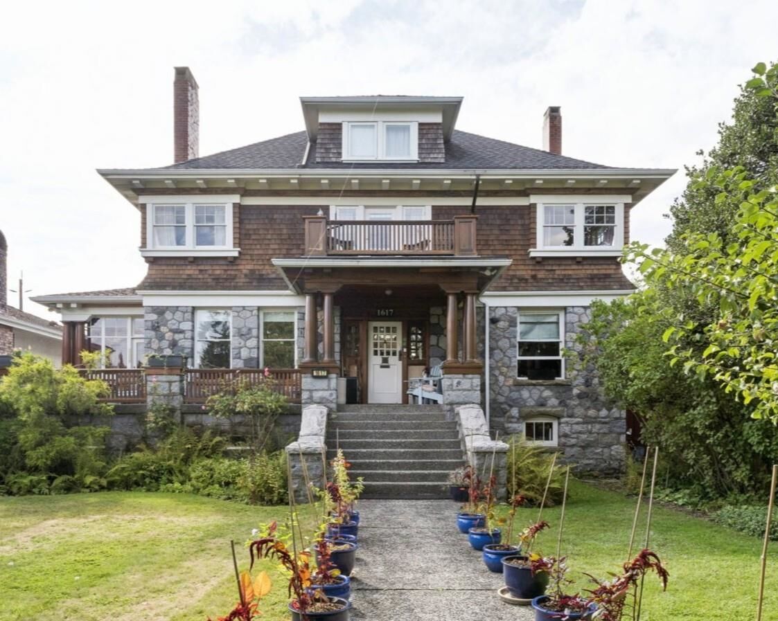 Property Photo: 1617 W Grand Boulevard BC V7L 3Y2