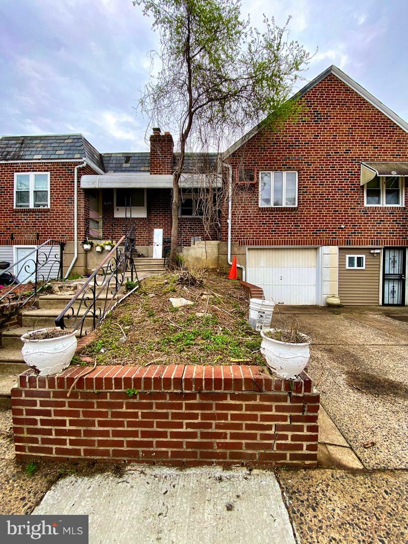 Property Photo: 7522 Wheeler Street PA 19153