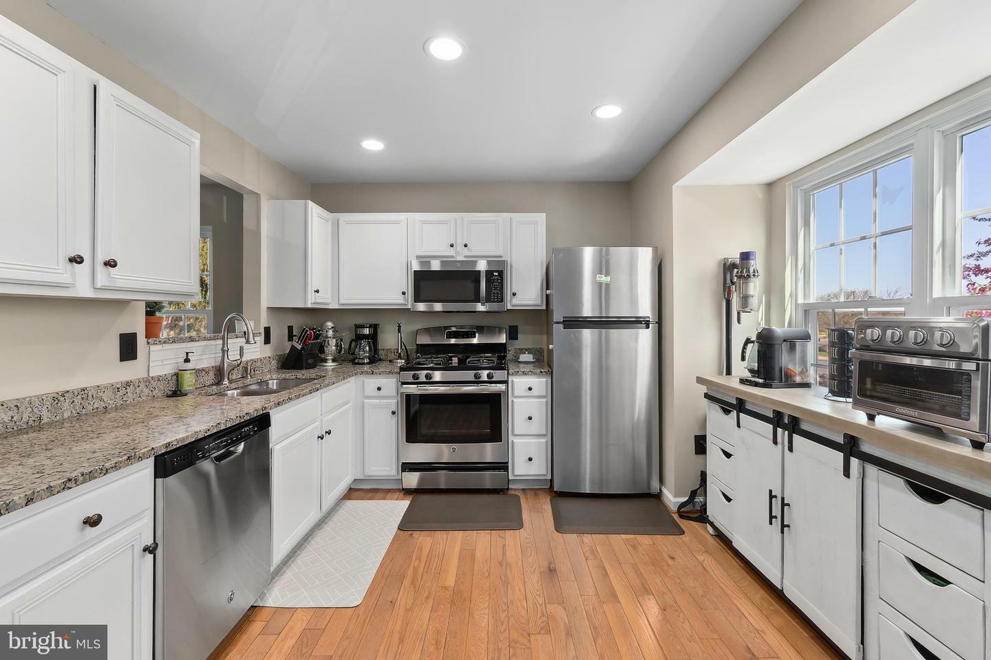 Property Photo: 20719 Apollo Terrace VA 20147