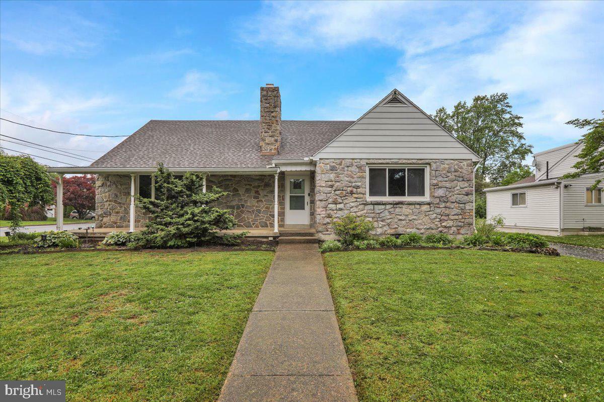 Property Photo: 160 W 48th Street PA 19606