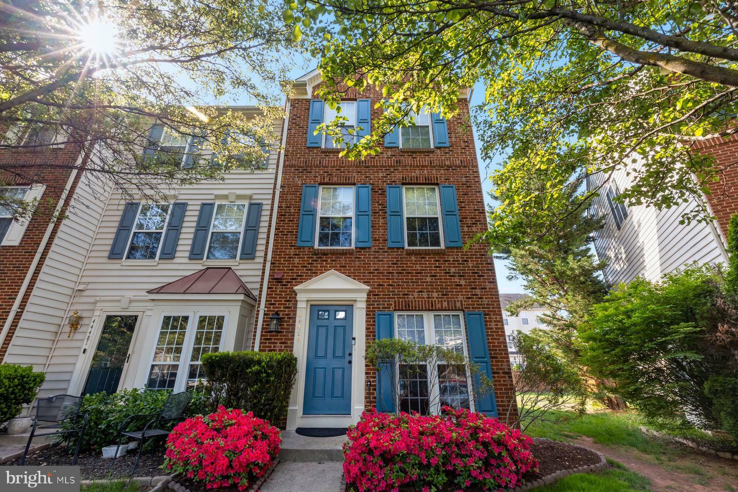 Property Photo: 44479 Potter Terrace VA 20147