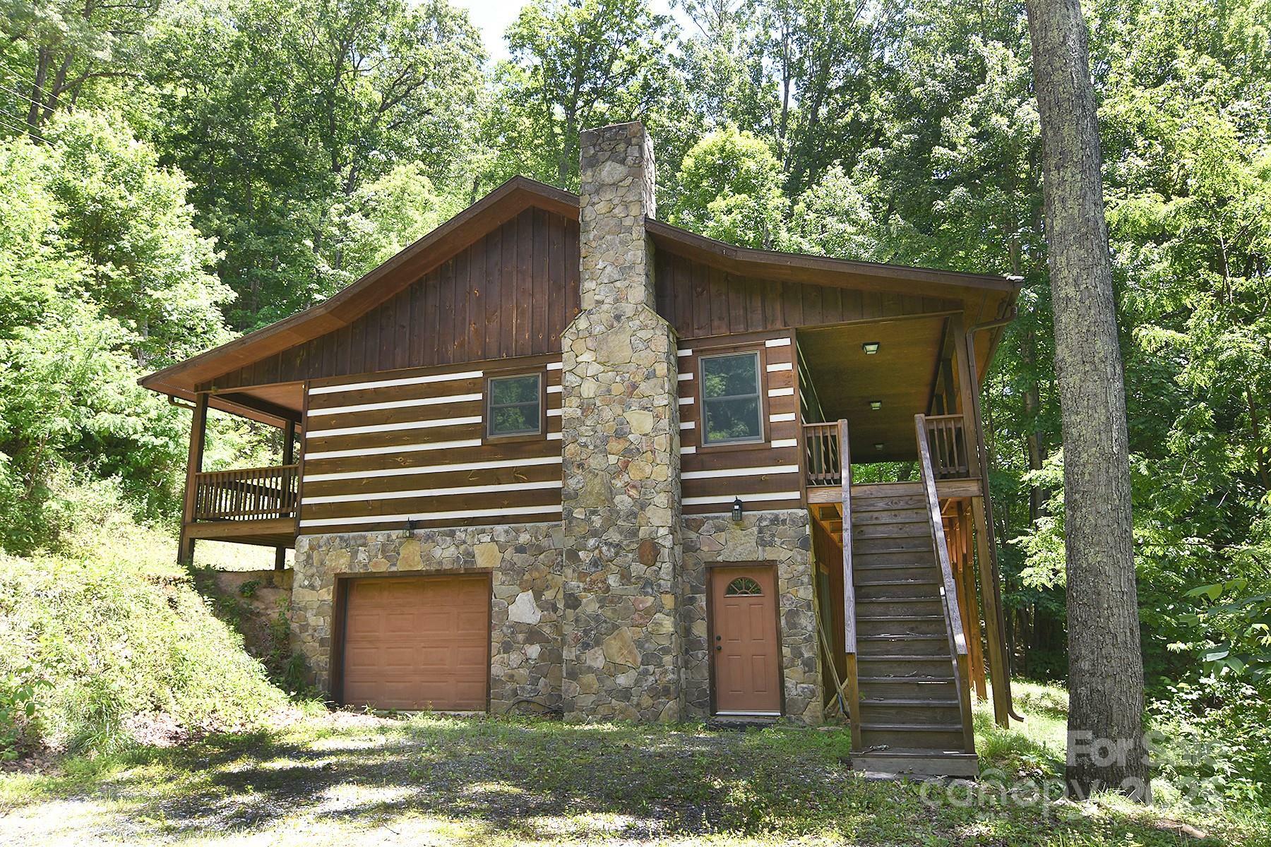 Property Photo: 737 Mountainside Drive NC 28786