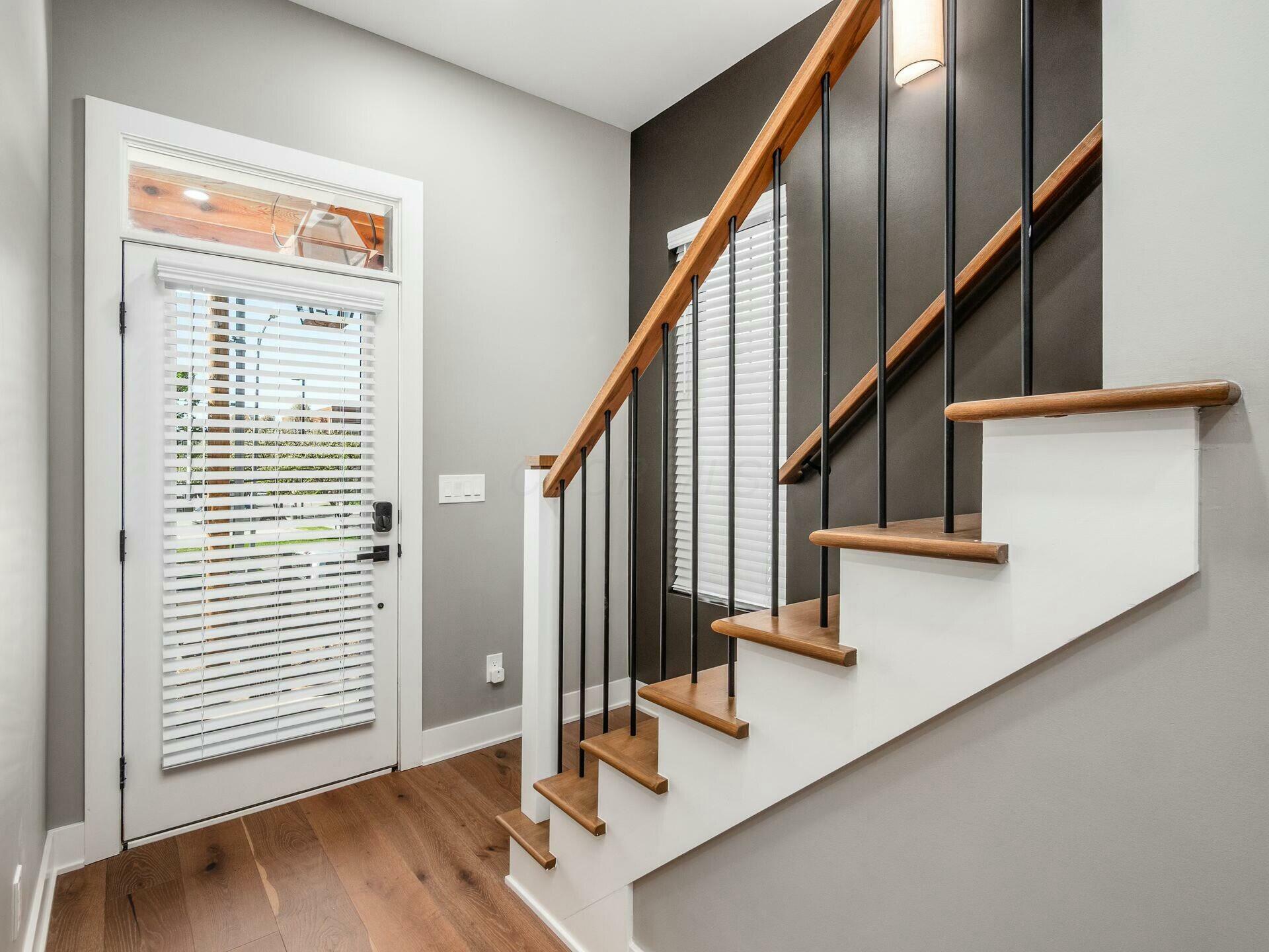 Property Photo: 496 W 1st Avenue OH 43201