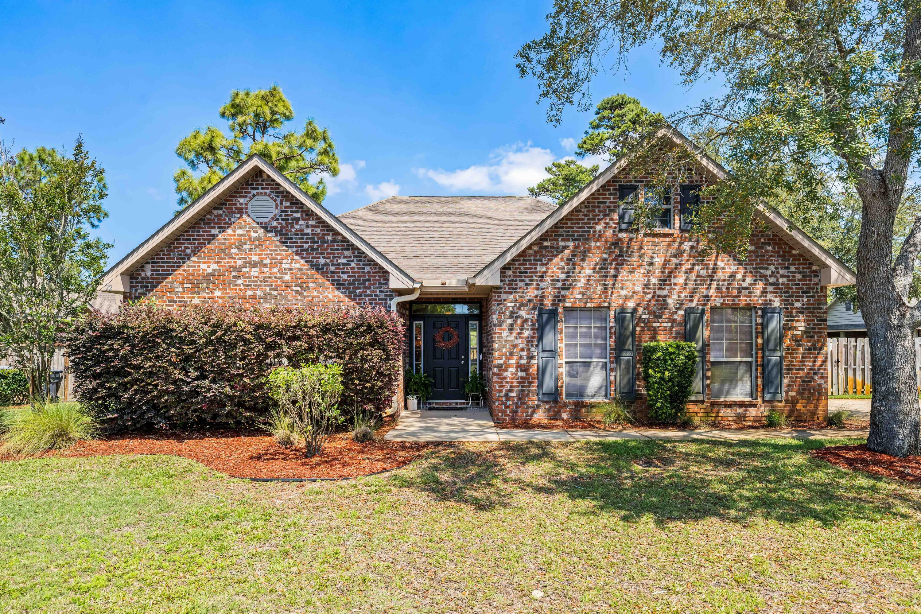 Property Photo: 22 Macy Lane FL 32459