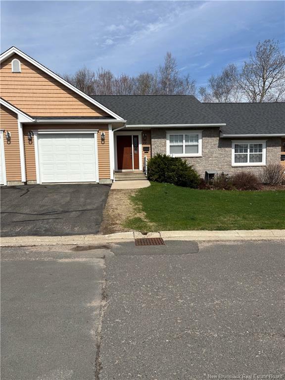 12 Ptarmigan Lane  Fredericton NB E3B 0T1 photo