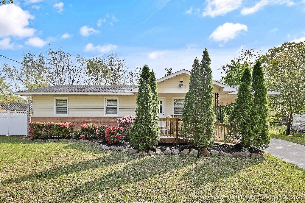 Property Photo:  5420 Plateau Road  NC 28303 