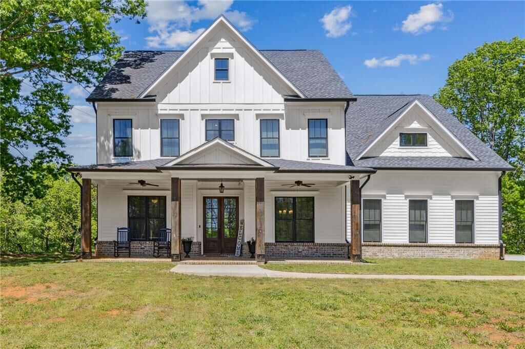 Property Photo: 4308 Tanners Mill Road GA 30517