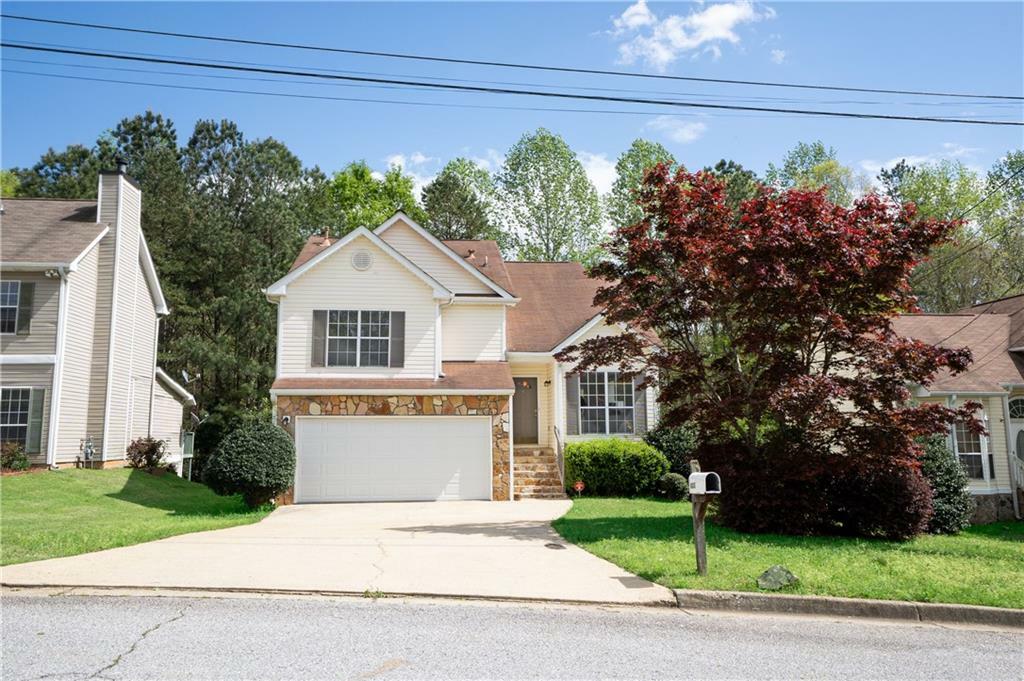 Property Photo: 4032 Robin Circle GA 30349