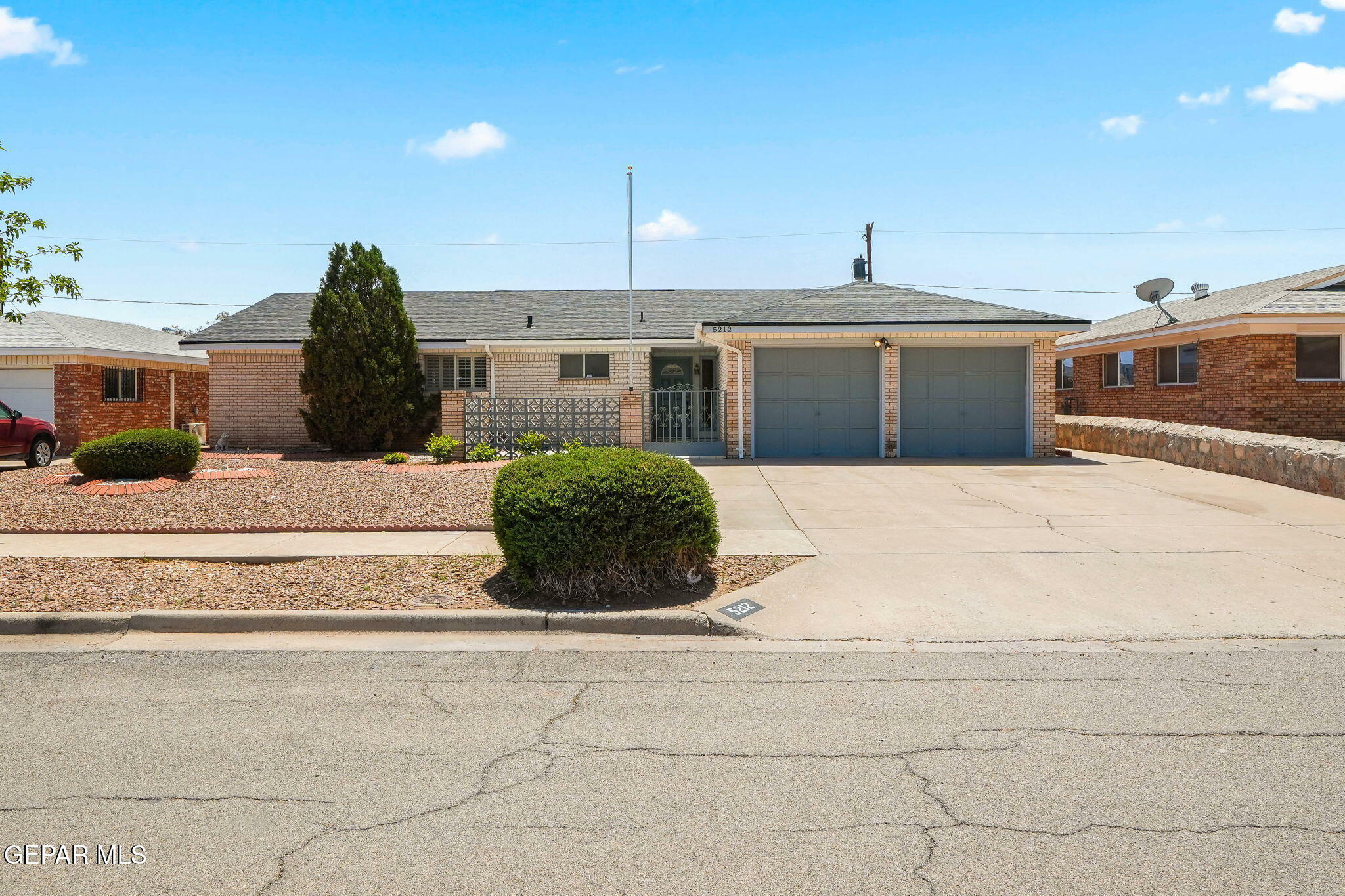 Property Photo: 5212 La Taste Avenue TX 79924