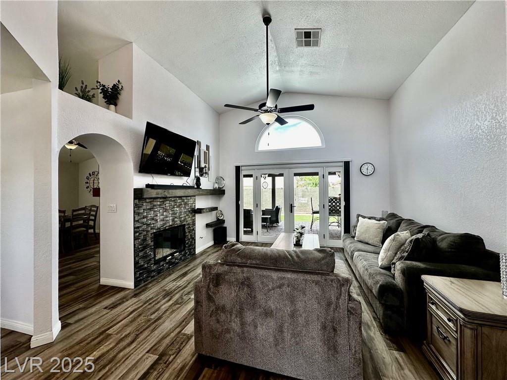 Property Photo: 41 Stone Cress Drive NV 89074