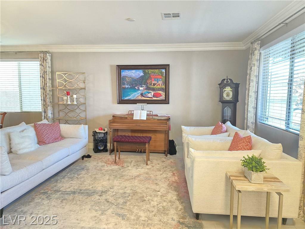 Property Photo: 8303 Saddleback Ledge Avenue NV 89147