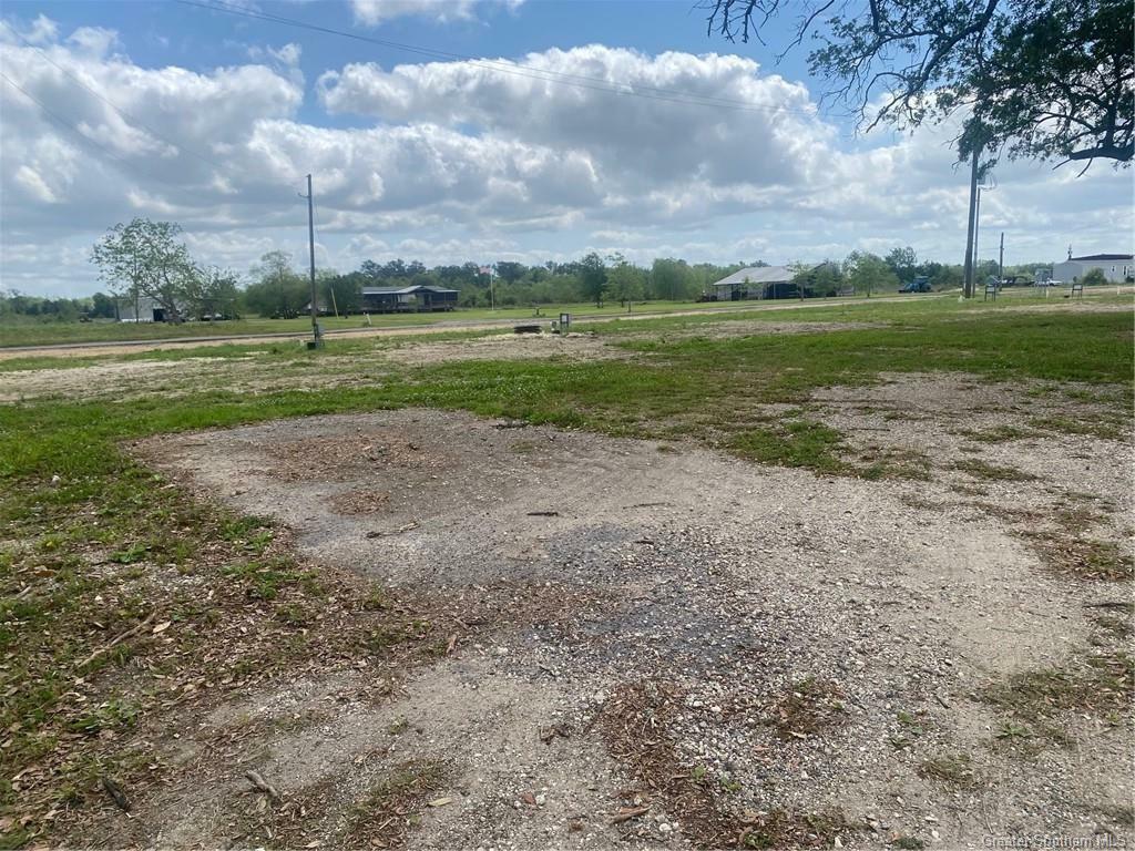 Property Photo:  5103 Highway 90 Highway W  LA 70668 